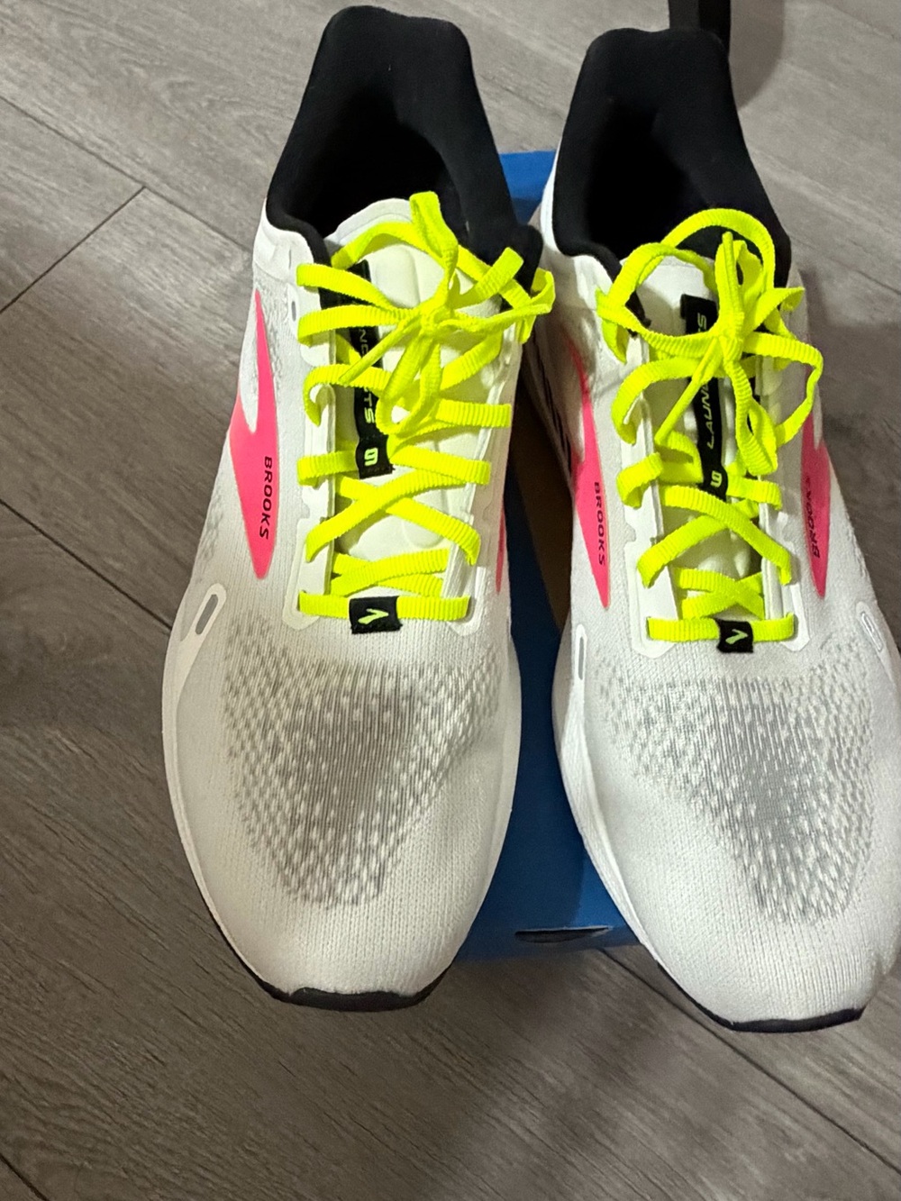 Brooks Women's White Running Sneakers with Neon Yellow Laces and Pink Accents